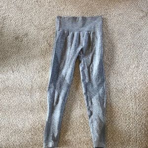AMAZON WORKOUT LEGGINGS GRAY SIZE SMALL